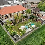 Nang Ade Villa By Pramana Villas