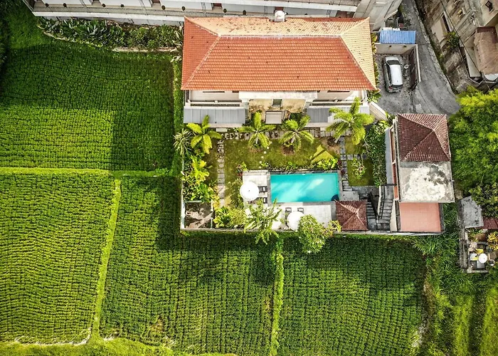 Nang Ade Villa By Pramana Villas