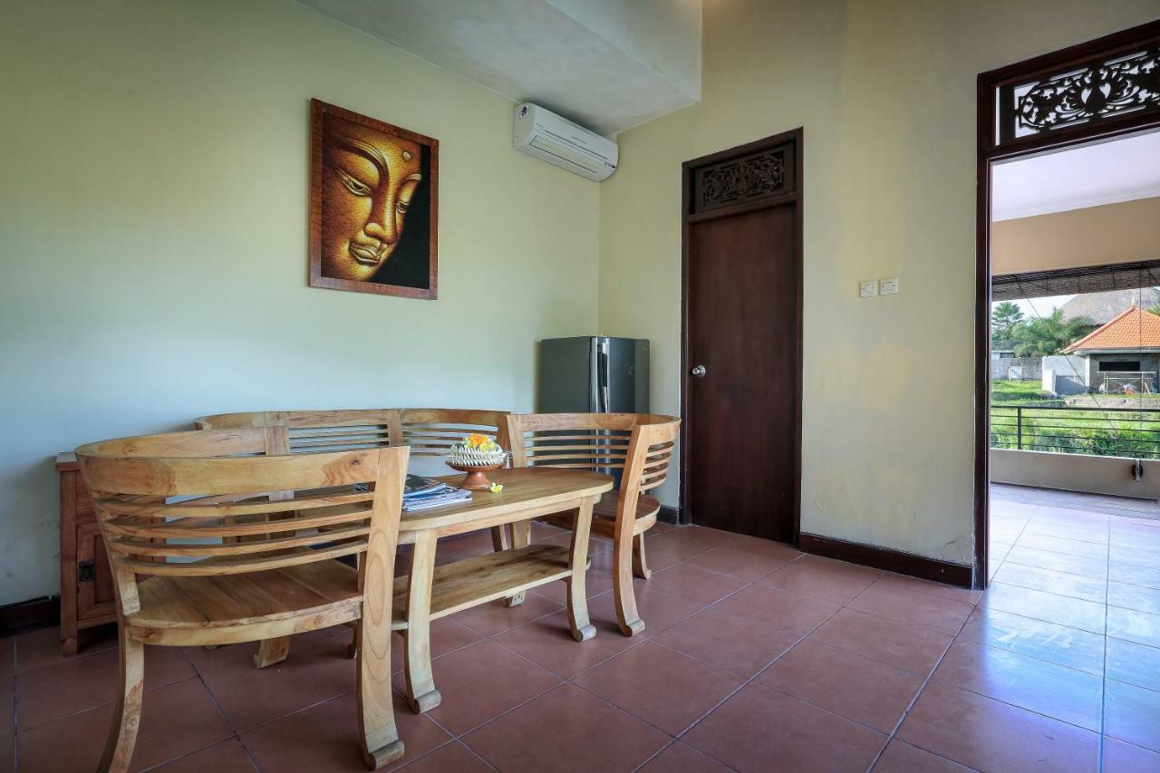 Bed & Breakfast Nang Ade By Pramana 2*